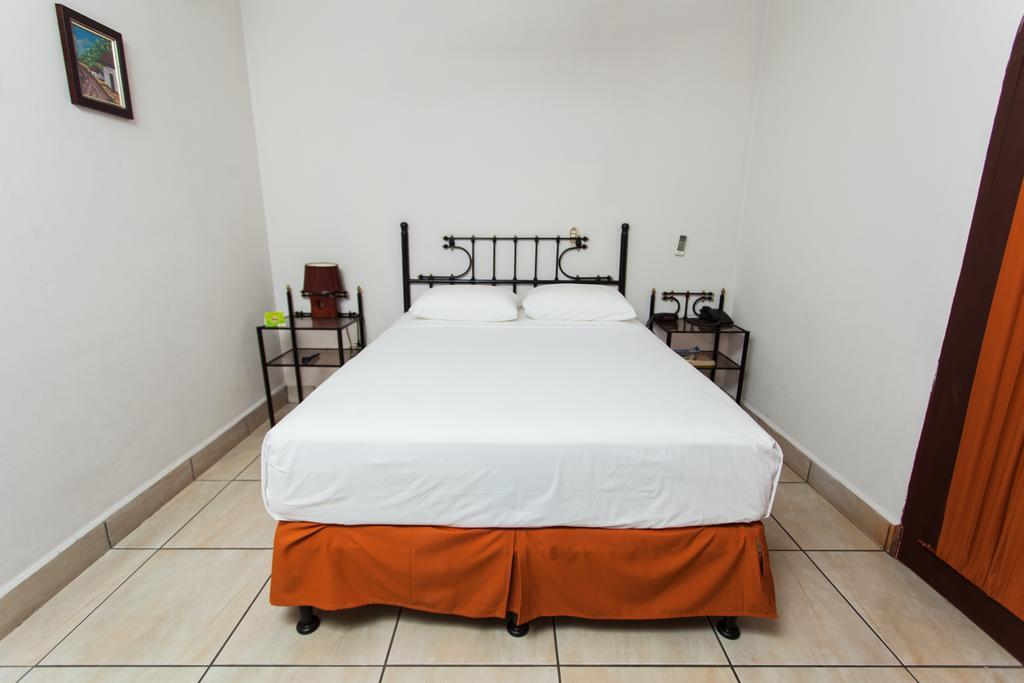 Executive Managua Hotel Szoba fotó